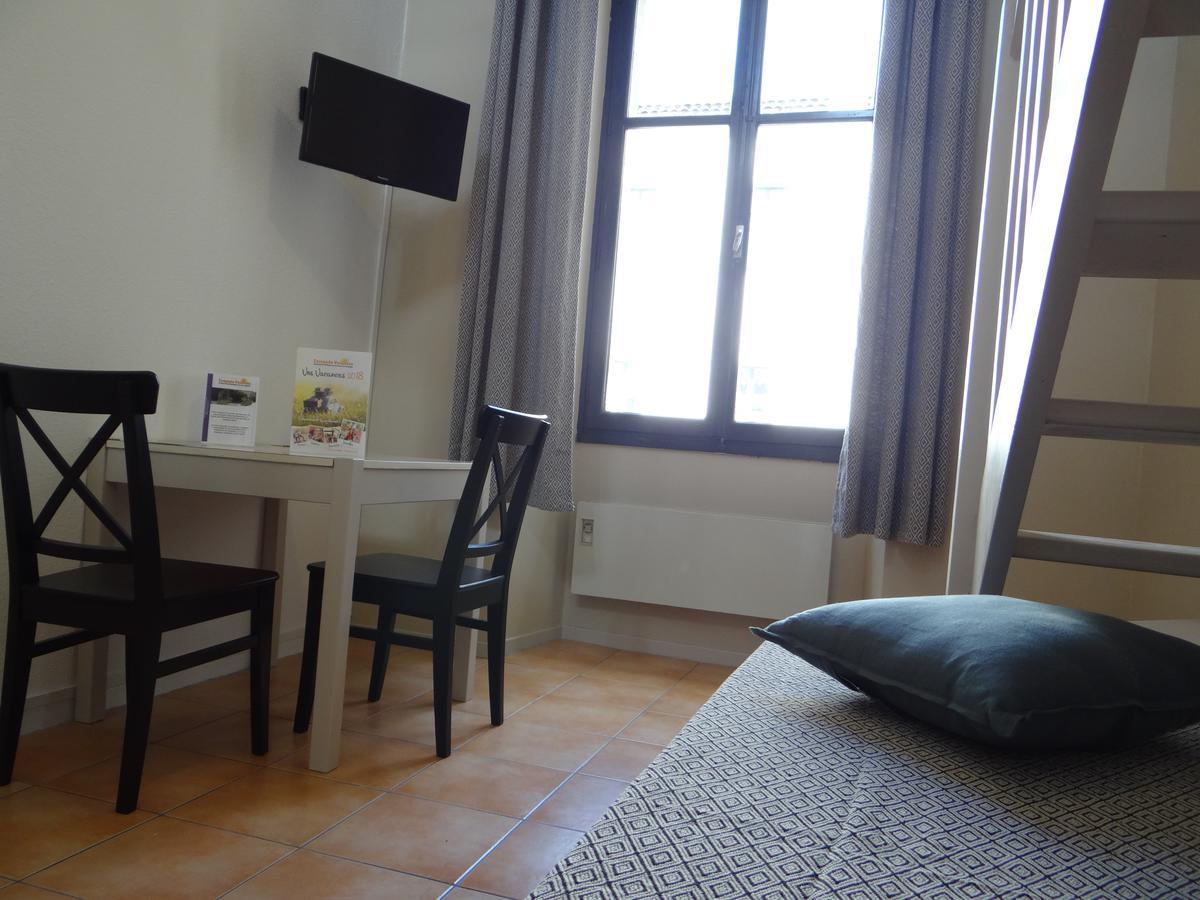 Le Cloitre Des Dominicains Buis-les-Baronnies